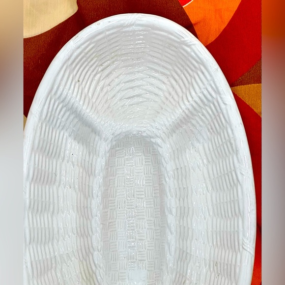 Vintage White Fapor Oval Ceramic Wicker Platter 16 1/2 by 10” - Picture 2 of 7